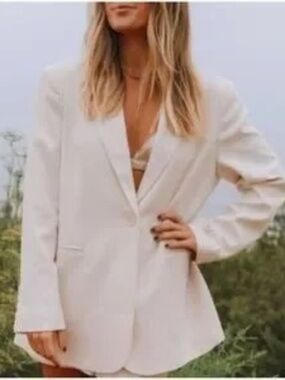 Daily Drills Oversized Cream Blazer M/L NWT